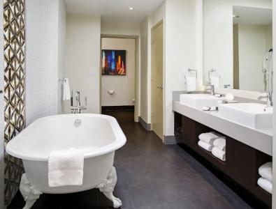 DoubleTree by Hilton Miami Airport & Convention Center - 81