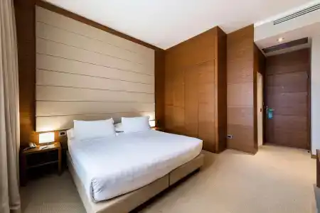 Occidental Aurelia - 5