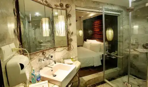 The Palmy & Spa - 4