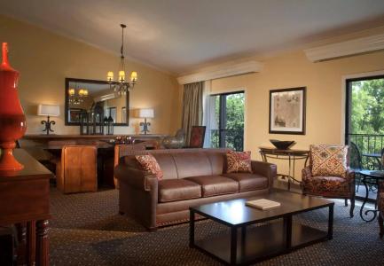 Marriott Plaza San Antonio - 2