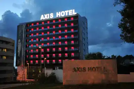 Axis Porto Business & Spa - 0