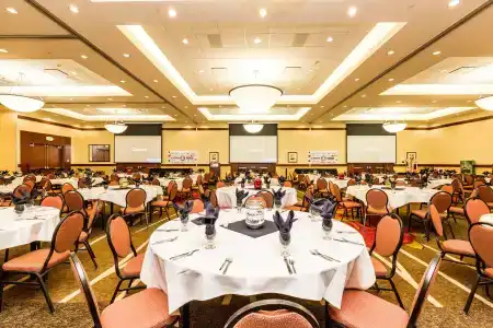Hilton Garden Inn - 32