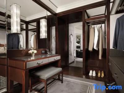 The Peninsula - 34