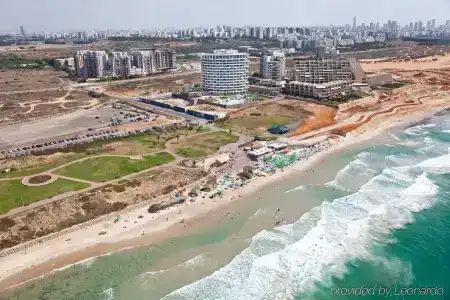 West Tel Aviv- All Suites By The Sea - 40
