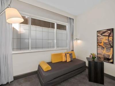 Novotel World Trade Centre Dubai - 37