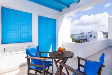 Zoe - 60