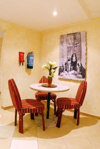 Al Liwan Suites - 35