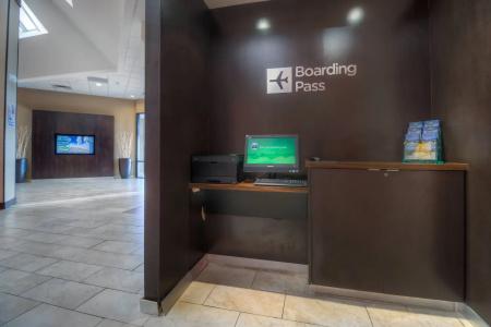 Courtyard by Marriott - 14