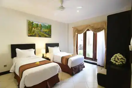 Kuta Town House - 6