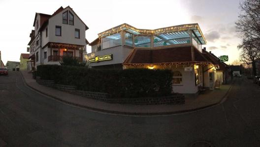 & Restaurant Park Cafe Isa - 10