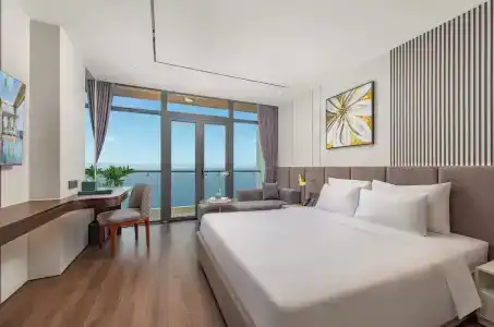 Le Hoang Beach Danang - 172