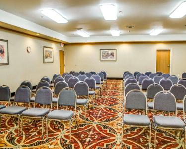 Comfort Suites South - 16