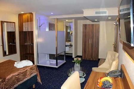 Grand Empire - 15