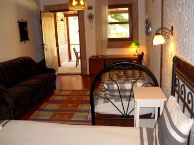 Akropolis Guest House - 37
