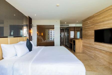 The Sanctuary Phratamnak - 41