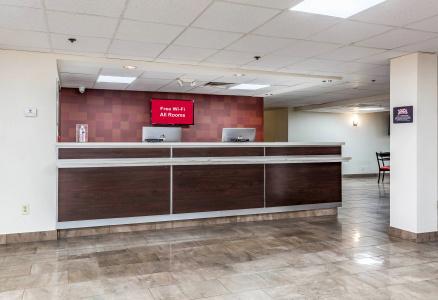 Red Roof Inn Plus+ & Suites Houston – Iah Airport Sw - 1