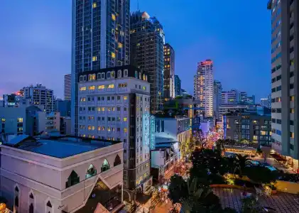 Salil Sukhumvit Soi 11 - 23