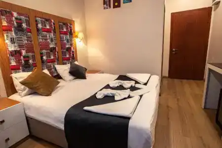 La Pazza Suites - 46