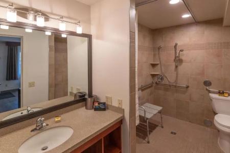Best Western Plus Clocktower Inn - 100