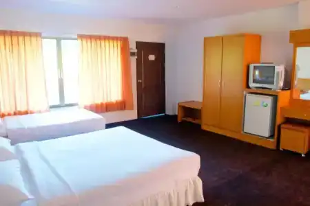 Sichang Shine Khao Resort - 63