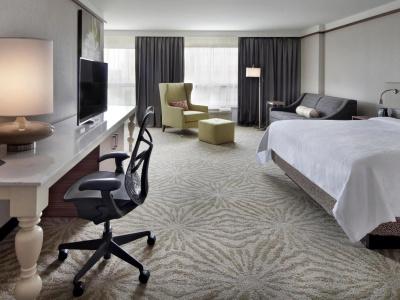 Hilton Garden Inn Montreal Airport - 60