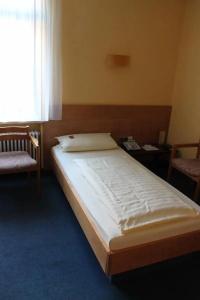 Axxe Motel Rasthof Kassel - 2