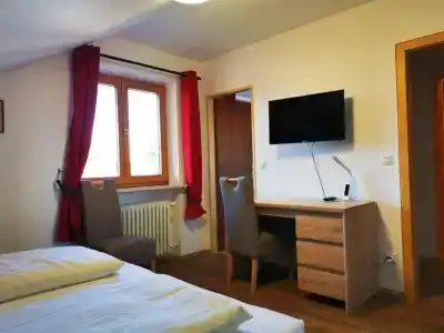 Oyer Hof - 18
