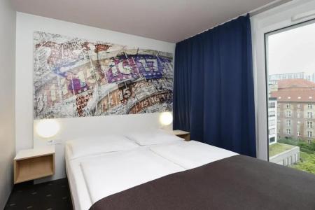 B&B Berlin Alexanderplatz - 11