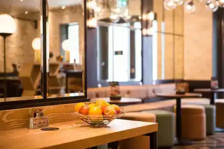 Premier Inn King's Cross - 7