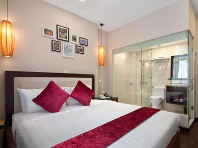 Golden Moon Suite - 21