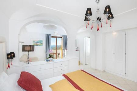 Eden Roc Suites - 374