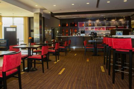 Courtyard by Marriott Downtown/University Area - 26