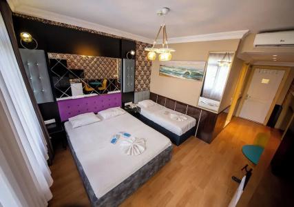 Royal Garden Suite - 31