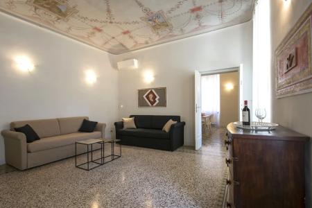 Regis Condo - 186