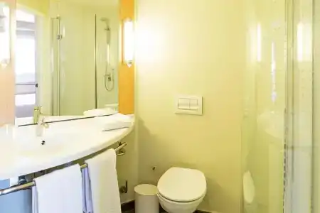 Ibis Oviedo - 42