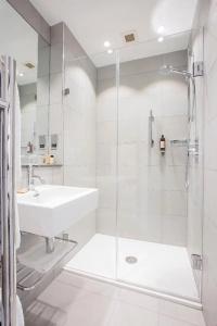 Astor Court - 47
