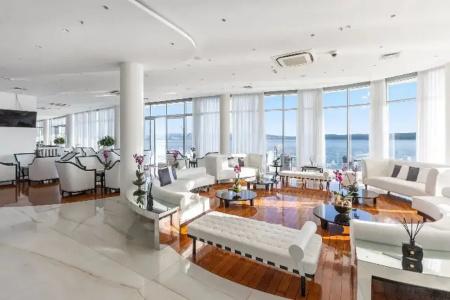 Luxury Amabilis - 1