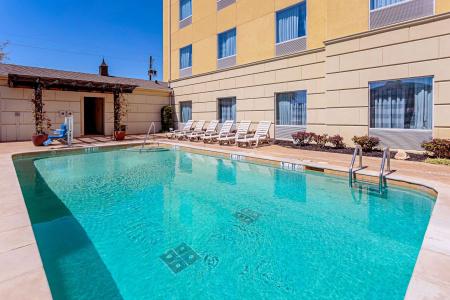 Sleep Inn & Suites - 12