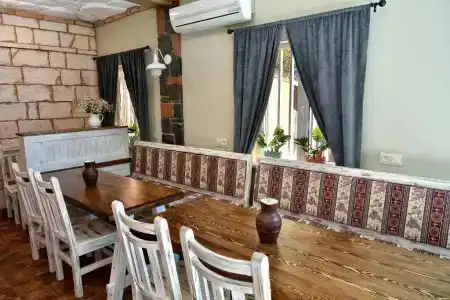 Retro Hostel & Tours - 34