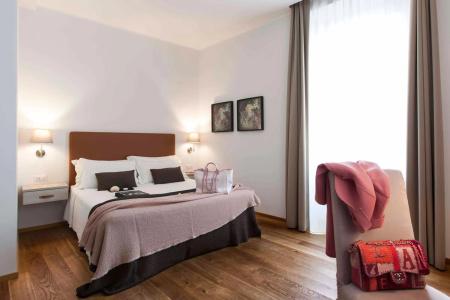Giuturna Boutique - 2