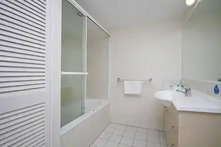 Golden Riviera Absolute Beachfront - 8