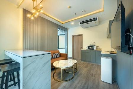Qiu Sukhumvit - 164