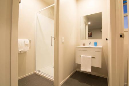 315 Riccarton - 10