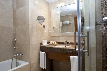 Holiday Inn Sisli, An Ihg - 10