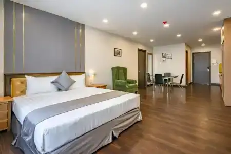 Emerald Central - 126