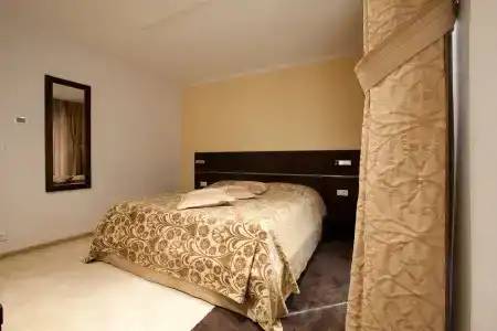 Marina - 2