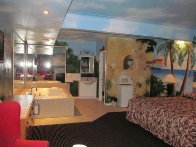 Knights Inn Ontario - 1