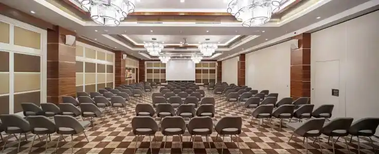 DoubleTree by Hilton Kusadasi - 18