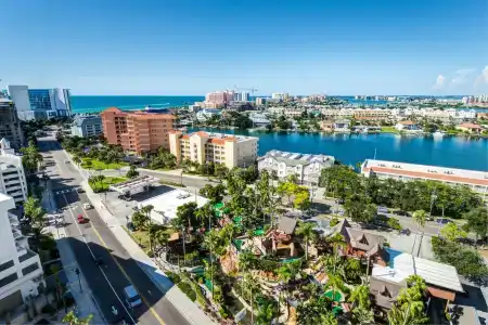 Coconut Cove All Suite - 17