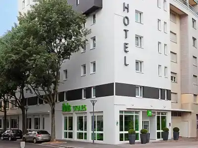 Ibis Styles Lyon Villeurbanne Parc de la Tête d'Or - 0